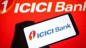 திடீரென மினிமம் பேலன்ஸை உயர்த்திய ஐசிஐசிஐ.. வாடிக்கையாளர்கள் அதிர்ச்சி!!