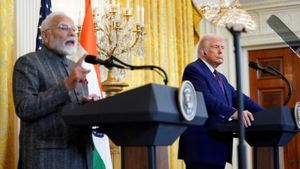 இந்தியாவுக்கு எதிராக வரியை அதிகரித்த அதிபர் டிரம்ப்.. வெளியுறவுத்துறை அமைச்சகம் கடும் கண்டனம்.!!