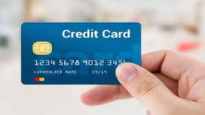 கிரெடிட் கார்டு யூஸ் பண்றீங்களா? – இத செஞ்சா உங்களுக்கு வருமானவரித்துறை நோட்டீஸ் வரும் தெரியுமா?