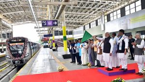 8 வருட போராட்டம்.. மோடி திறந்து வைத்த பெங்களூர் Yellow Line மெட்ரோ..!! ஐடி ஊழியர்கள் நிம்மதி..!!