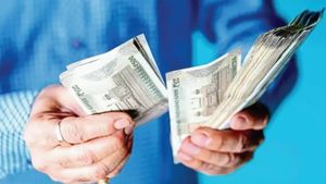 வெறும் ரூ.5 லட்சம் கடனுடன் தொடங்கி ரூ.12 கோடி சொத்து.. இது எப்படி சாத்தியமானது?