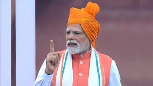 தீபாவளிக்குள் அன்றாடப் பொருட்கள் விலை குறையும்.. அதிரடி அறிவிப்பை வெளியிட்ட பிரதமர் மோடி.!!