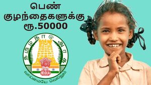 உங்களுக்கு பெண் குழந்தை இருக்காங்களா? இந்த திட்டத்துல ரூ.50,000 கிடைப்பது கியாரண்டி-ஈஸியா அப்ளை பண்ணலாம்