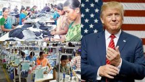 டிரம்பின் அறிவிப்பு.. கண்ணீர் வடிக்கும் 'திருப்பூர்' தொழிலாளர்கள்.. ரூ.4,000 கோடி வர்த்தகத்திற்கு ஆபத்து..!