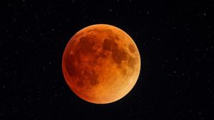 சந்திரகிரகணத்தால் பறிபோன பிரதமர் பதவிகள்.. அடுத்து சூரியகிரகணம்.. பறிபோகிறதா டிரம்ப் பதவி? 