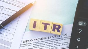 ITR 2025: பல வருமானம், முதலீடுகள் உள்ளதா? வருமான வரி தாக்கல் செய்யும்போது என்ன செய்ய வேண்டும்?