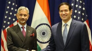 வர்த்தக ஒப்பந்தம் & H1B விசா விவகாரம்: அமெரிக்காவில் அமைச்சர்கள் ஜெய்சங்கர் மற்றும் பியூஸ் கோயல்