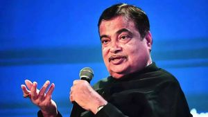 இந்த ஒரு விஷயம் நடந்தா போதும்!! அரசுக்கு ரூ.40,000 கோடி ஜிஎஸ்டி வருவாய் கிடைக்கும் – நிதின் கட்கரி