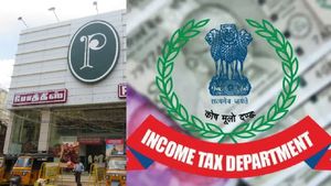  துணி கடையில் 10கிலோ தங்கம்.. வருமான வரி துறை ரெய்டில் சிக்கியதா போத்தீஸ்..?!