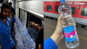 ரயில் பயணிகளுக்கு குட் நியூஸ்.. ஜிஎஸ்டி குறைப்புக்குப் பிறகு 'ரயில் நீர்' பாட்டில் விலை குறைகிறது.! 