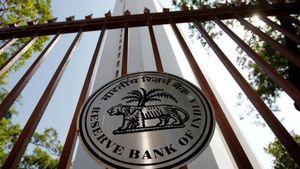 ஜிஎஸ்டி உடன் அடுத்த சர்ப்ரைஸ்.. இனி பணம் விளையாடும்.. பண்டிகை காலத்தில் மக்களுக்கு ஜாக்பாட்..!!