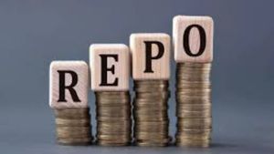 உயர்ந்த பணவீக்கம்.. இனிமே இத எதிர்பார்க்க முடியாது - எஸ்பிஐ வெளியிட்ட அதிர்ச்சி தகவல்