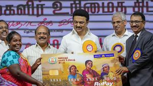 மகளிர் உரிமைத் தொகையால் இவ்வளவு நன்மைகளா!! தமிழ்நாட்டின் திட்டத்தால் பிற மாநில பெண்களுக்கும் பலன்