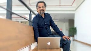 Zoho-வை சுற்றும் சர்ச்சை.. இந்தியாவில் வரி செலுத்துவது உண்மையா? ஸ்ரீதர் வேம்பு பரபரப்பு விளக்கம்..!