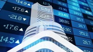 ரூ.30,141 கோடி பங்குகளை வெளியேற்றிய FII..  செப்டம்பர் 2023-ல் பங்குச் சந்தை 3% சரிவு.!!