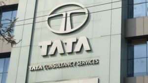 திடீர் பணி நீக்கம்.. கேள்வி கேட்ட ஊழியரை அடித்து அவமானப்படுத்திய TCS HR! போலீசில் புகார்!!