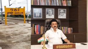 TN Rising Hosur.. தமிழ்நாட்டிற்கு அடித்த ஜாக்பாட்.. ரூ.24,307 கோடியில் 92 புரிந்துணர்வு ஒப்பந்தங்கள்