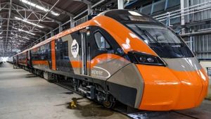 வந்தே பாரத் ரயில்கள் யாருக்குச் சொந்தமானவை? ரயில்வேயின் வாடகை செலவுகள் எவ்வளவு தெரியுமா?