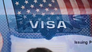 புதிய அமெரிக்க விசா விதிமுறைகள்.. உயர் கல்வி கற்கும் இந்திய மாணவர்களுக்கு சிக்கல்.!!