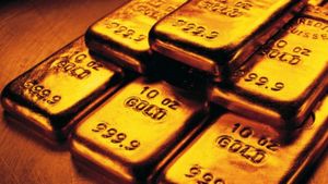 அக்டோபர் தொடக்கமே அதிர்ச்சி.. தங்கம் வாங்கும் மக்களுக்கு விழுந்த பேரிடி.. உச்சாணிக் கொம்பில் தங்கம்!