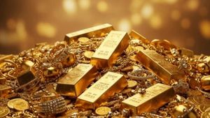 எவ்வளவு முடியுமோ அவ்வளவு தங்கம் வாங்கி வைங்க – நாட்டு மக்களுக்கு சீன அரசு உத்தரவு!! காரணம் என்ன?