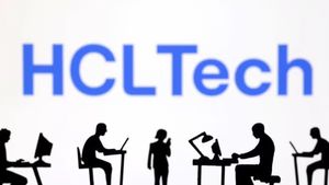 HCL நிறுவனத்தின் வருவாய் மட்டுமே இத்தனை கோடியா..? இம்மாதம் முதல் ஊழியர்களுக்கு 14% வரை ஊதிய உயர்வு.!