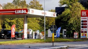 ரஷ்ய லுகோயில் நிறுவனத்திற்கு அமெரிக்கத் தடை.. சர்வதேச வணிகத்தை விற்க முடிவு.!!