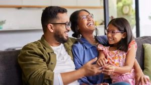 25 ஆண்டுக்கு பின் 56 கோடி சொத்துடன் அமெரிக்கா டூ இந்தியா திரும்பும் NRI குடும்பம்.. ஏன் தெரியுமா?