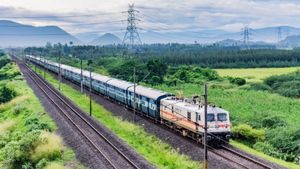 பெங்களூரு டூ மும்பைக்கு புதிய அதிவிரைவு ரயில்.. இனி எவ்வளவு நேரத்தில் பயணிக்கலாம் தெரியுமா..?