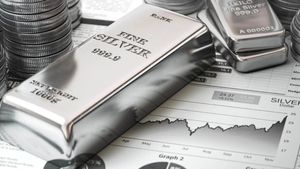 வெள்ளிக்கு செம டிமாண்ட்.. விலை குறையப்போகுது.. இன்னும் 10 நாள் வெயிட் பண்ணுங்க..!!