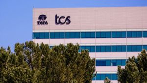 TCS பணிநீக்கம்.. ஊழியர்களுக்கு காத்திருக்கும் பேரதிர்ச்சி.. இந்த வரி விதிப்பு பற்றி தெரியுமா..?