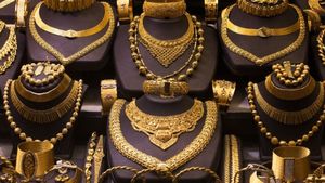  மீண்டும் உயர்ந்த தங்கம்.. சவரன் ரூ.90,800-க்கு விற்பனை! வெள்ளி விலையும் அதிகரிப்பு!