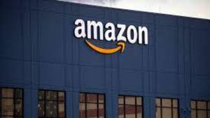 லாபம் மட்டும் தான் குறிக்கோளா? மனுசங்க மேல, பூமி மேல அக்கறையே இல்லையா? – அமேசானை சாடும் ஊழியர்கள்