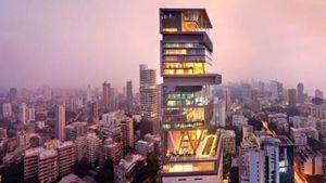 7,000 வீடுகளுக்கு சமமான மின்நுகர்வு.. அம்பானியின் அன்டிலியா பங்களாவின் மின்கட்டணம் எவ்வளவு தெரியுமா?