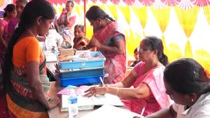 மகளிர் உரிமைத் தொகை: இன்னும் 4 நாட்கள் தான் இருக்கு..! இத விட்டா சான்ஸ் கிடைக்காது..!