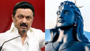  கோயம்புத்தூரில் பணமழை.. ஸ்டாலின் வந்த நேரம், வேறலெவல் சம்பவம்..!!