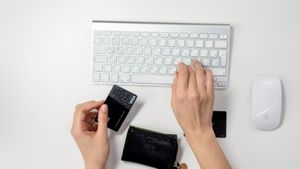 கிரெடிட் கார்டு ரகசியம்.. EMI-இல் பொருட்கள் வாங்கும் முன் கட்டாயம் இதை தெரிஞ்சிக்கோங்க..!!