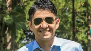 இந்தியாவின் மிகப் பெரிய பணக்கார ஐ.ஏ.எஸ். அதிகாரி! - வெறும் ரூ.1 சம்பளம் வாங்கிய அமித் கட்டாரியா.!