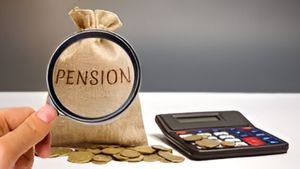 ஓய்வூதியதாரர்களுக்கு இனி அகவிலைப்படி உயர்வு கிடையாதா? வாட்ஸ் அப் தகவல் உண்மையா? #factcheck