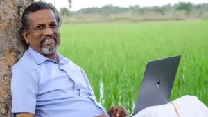 ரகசியங்களை கசியவிட்ட AI.. தானாகவே மன்னிப்புக் கேட்ட வினோதம்.. ஸ்ரீதர் வேம்பு பரபரப்பு பதிவு.!!