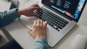 5 ஆண்டில் 10 மடங்கு வளர்ச்சி.. ரூ.18,000 டூ ரூ.1.8 லட்சமாக உயர்ந்த சம்பளம்.. மிரள வைத்த ஐடி ஊழியர்.!