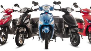 Electric கார், பைக் வாங்க போறீங்களா? தமிழ்நாடு அரசின் ஜாக்பாட் அறிவிப்பு!! இது தெரியாம கடைக்கு போகாதீங்க