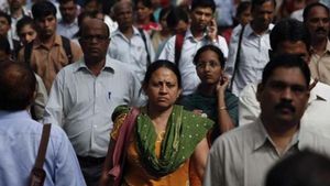 சிக்னல கொடுத்துட்டாங்க !! மக்களே இனிமே செலவு கூட போகுது!! ரெடியா இருங்க!!