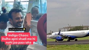 இண்டிகோ விமான சேவை ரத்து: ஏர்போர்ட்டில் சிக்கி தவிக்கும் மணமகன்.. வைரலாகும் வீடியோ!!