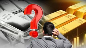 தங்கம் , வெள்ளி விலை உயர்வு: இப்போ எது வாங்கினால் 2026இல் நல்ல லாபம் கிடைக்கும்?