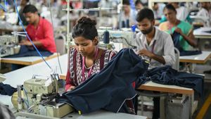 டிரம்பின் 50% வரியை தவிடுபொடியாக்கிய இந்தியா!! திருப்பூர் ஆடை உற்பத்தியாளர்களுக்கு குட்நியூஸ்!!