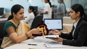 தங்கத்தை கொடுத்து கடன் வாங்கலாம் ஆனா வட்டி கட்ட தேவையில்லை!! இப்படி ஒரு ஆப்ஷன் இருக்கா?