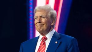 இனி தங்கத்தின் விலை உயருமா? சரியுமா? இன்றிரவு முக்கிய முடிவினை அறிவிக்கிறார் டொனால்ட் டிரம்ப்!!