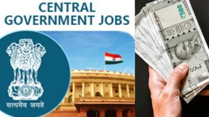 தேர்வே இல்லாமல் மத்திய அரசு வேலை..! 30000+ காலி பணியிடங்கள், மாதம் ரூ.30000 சம்பளம்..! 10ஆம் வகுப்பு போதும்