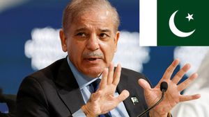 பாகிஸ்தானில் பெட்ரோல்-டீசல் விலை தடாலடி உயர்வு.. ஆப்கானிஸ்தான் தாக்குதல் மத்தியில்  IMF கொடுத்த நெருக்கடி..!!